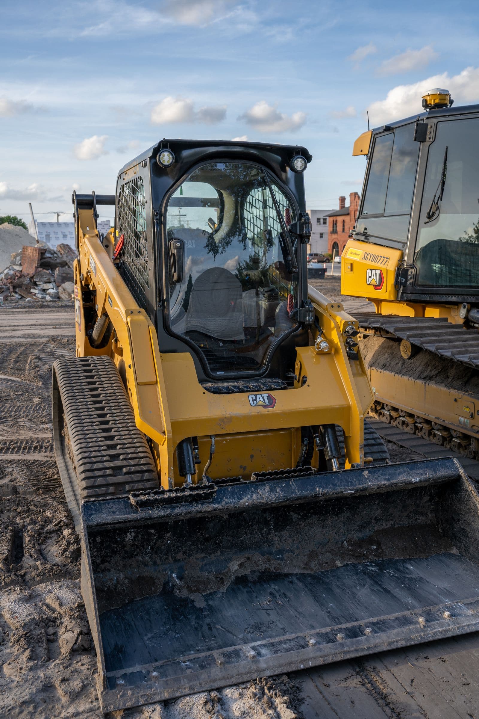 Crawler Loaders available for rent from GulfFast in Saudi Arabia