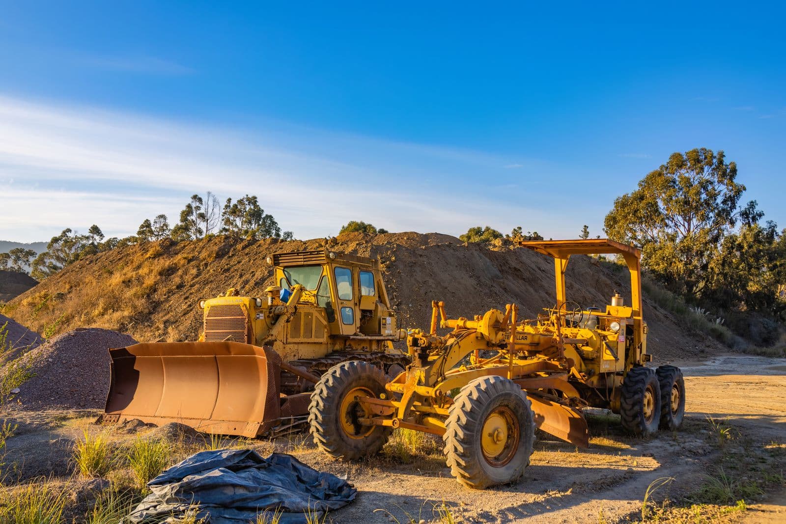 Motor Graders available for rent from GulfFast in Saudi Arabia